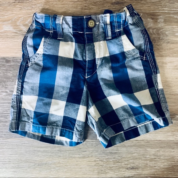 2T Gap Shorts in Green | Blue Gingham | Grey Plaid - Picture 4 of 8